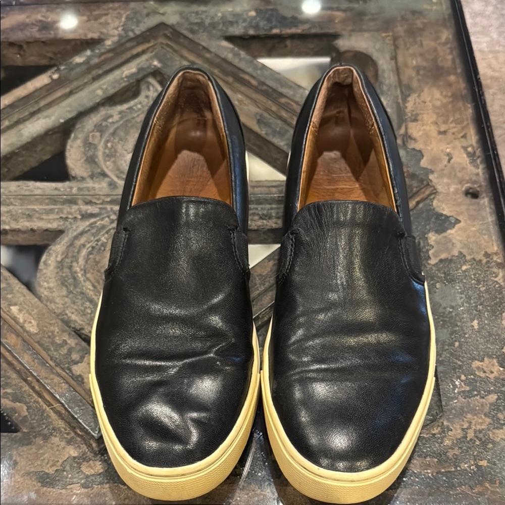 Frye Black Leather Ivy Slip-On Shoes size 9
